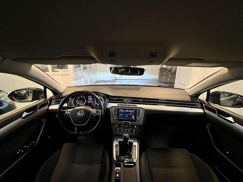 Gebraucht VW Passat 120 PS (88 kW) 2015 Braun Kombi
