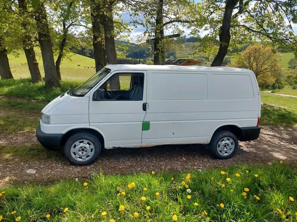 Używany VW Transporter 102 KM (75 kW) 1998 Biały Van