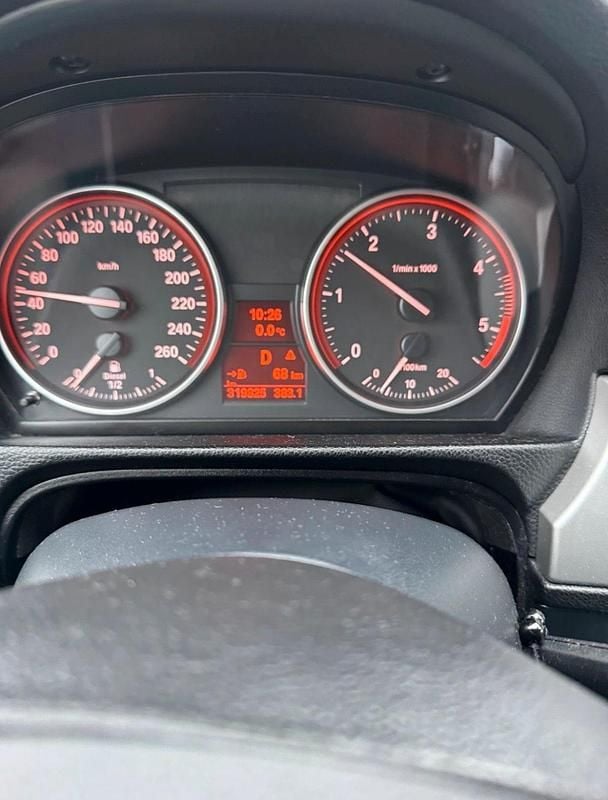 Second-hand BMW 325 197 CP (144 kW) 2008 Negru Berlinǎ