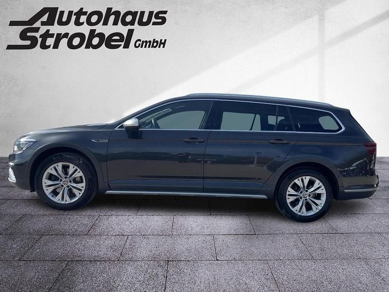 Gebraucht VW Passat Alltrack S 200 PS (147 kW) 2022 Mangangrau metallic Kombi