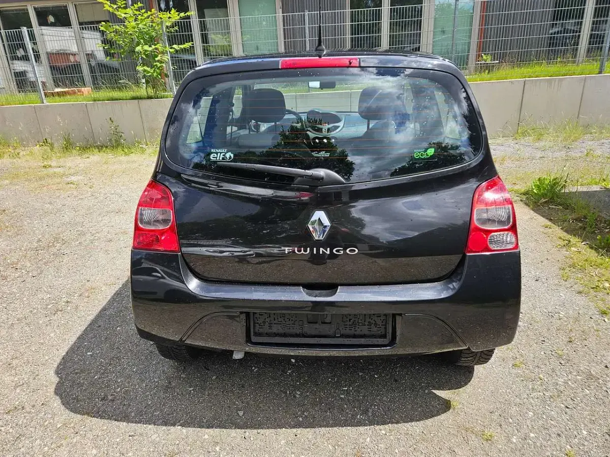 Gebraucht Renault Twingo Authentique 58 PS (42 kW) 2010 Schwarzmetallic Kleinwagen