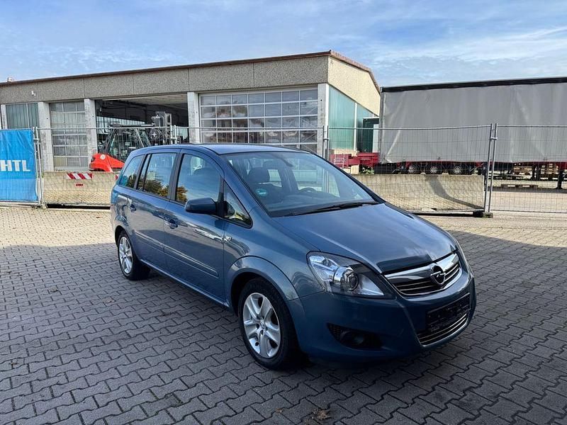 Gebraucht Opel Zafira Basis 125 PS (91 kW) 2008 Van / Kleinbus
