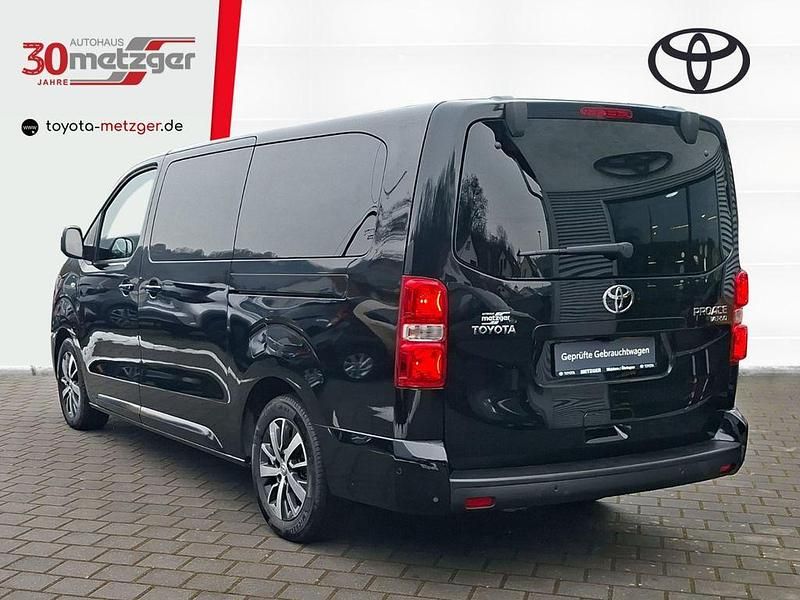 Gebraucht Toyota Proace Verso Team 178 PS (130 kW) 2024 Schwarz Kombi