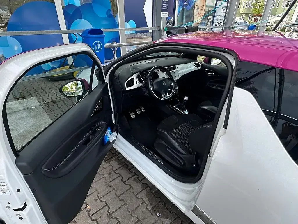 Gebraucht Citroën DS3 Sport Chic 156 PS (114 kW) 2012 Weiß Kleinwagen