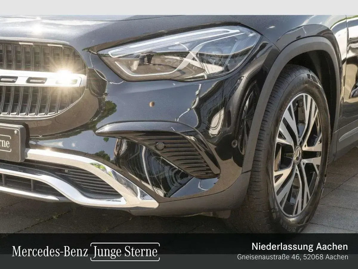 Gebraucht Mercedes GLA220 Progressive 190 PS (139 kW) 2025 Schwarz SUV