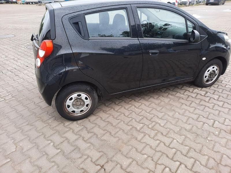 Gebraucht Chevrolet Spark 82 PS (60 kW) 2013 Schwarz Kleinwagen