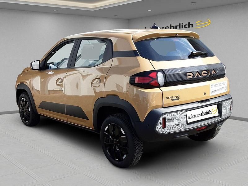 Metallic Gebraucht 2024 Dacia Spring Extreme Kleinwagen | 20.990 € (Etwas zu teuer) - Bild 1/4