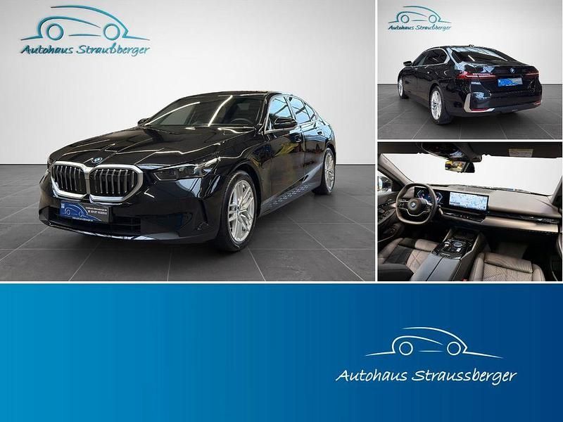 Schwarz Gebraucht 2024 BMW 550e Sport Line Limousine | 64.790 € (Superpreis) - Bild 1/4