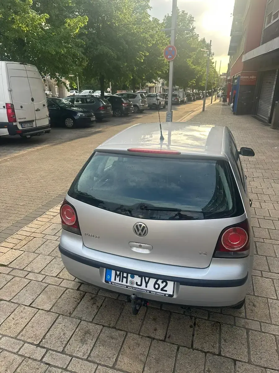 Gebraucht VW Polo 69 PS (50 kW) 2005 Silber Kleinwagen