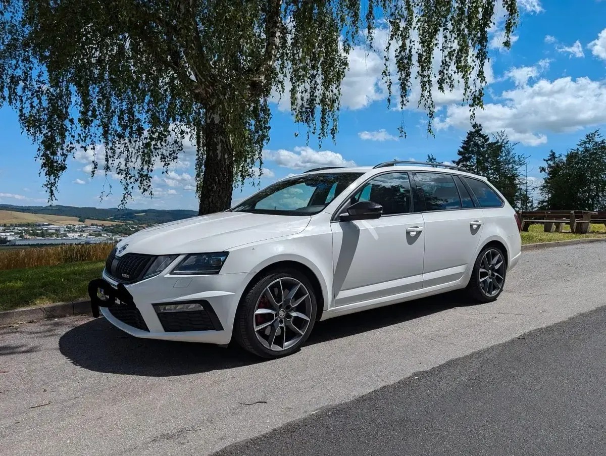 Gebraucht Skoda Octavia RS 245 PS (180 kW) 2020 Weiß Kombi