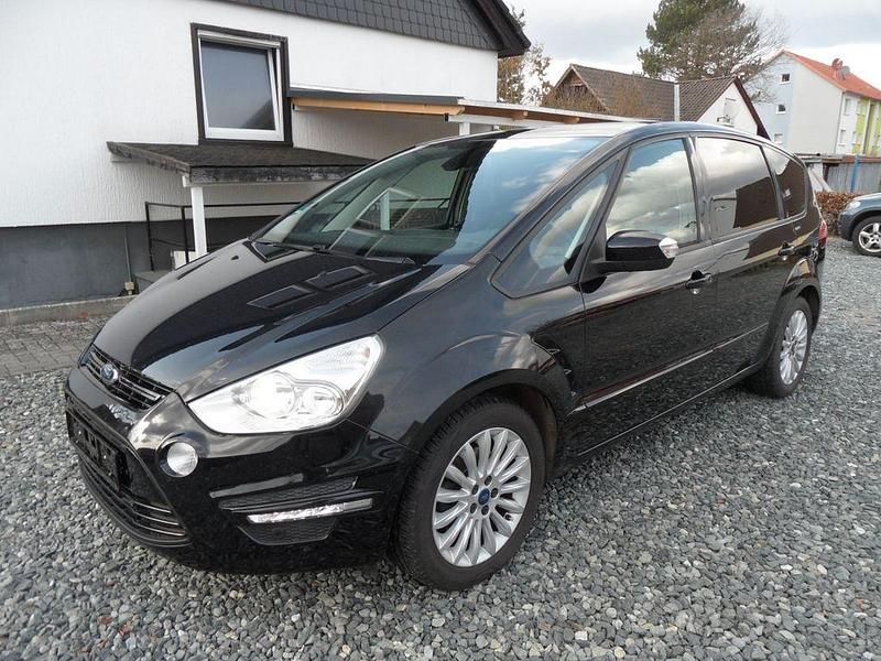 Gebraucht Ford S-MAX Business Edition 160 PS (117 kW) 2015 Schwarz Van / Kleinbus