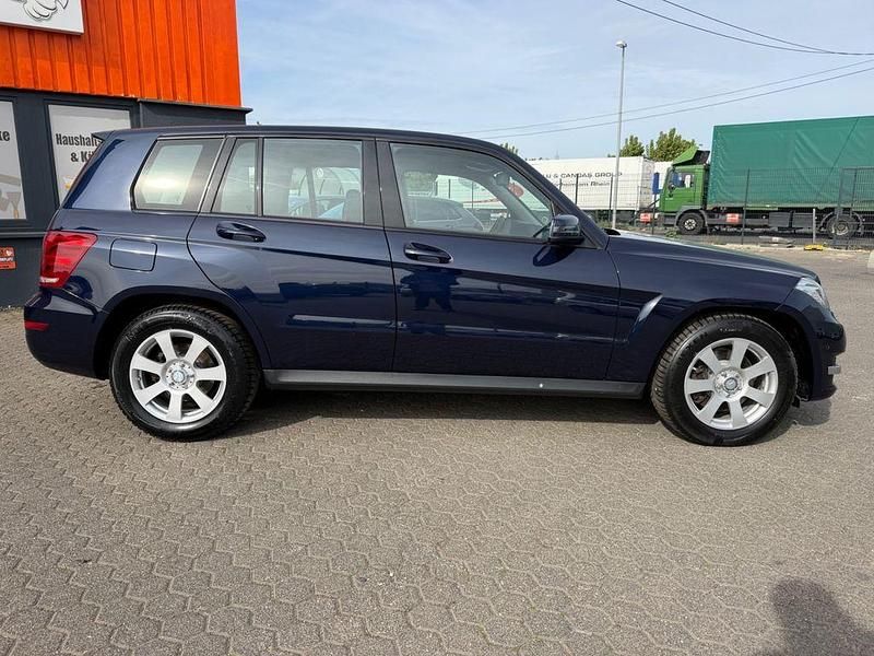 Gebraucht Mercedes GLK250 204 PS (150 kW) 2015 Blau SUV
