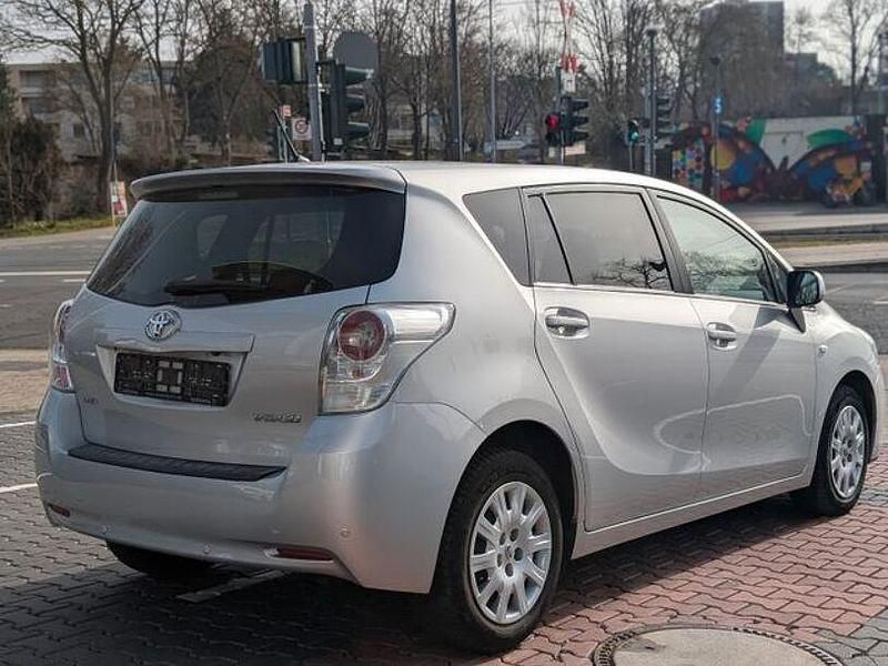 Gebraucht Toyota Verso 130 PS (95 kW) 2012 Andere Van / Kleinbus