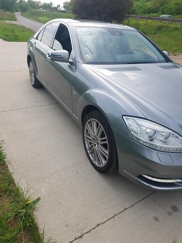 Gebraucht Mercedes S320 258 PS (189 kW) 2010 Limousine