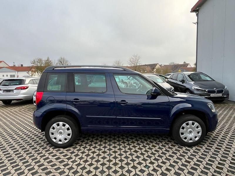 Gebraucht Skoda Yeti Active 110 PS (80 kW) 2014 Blau SUV