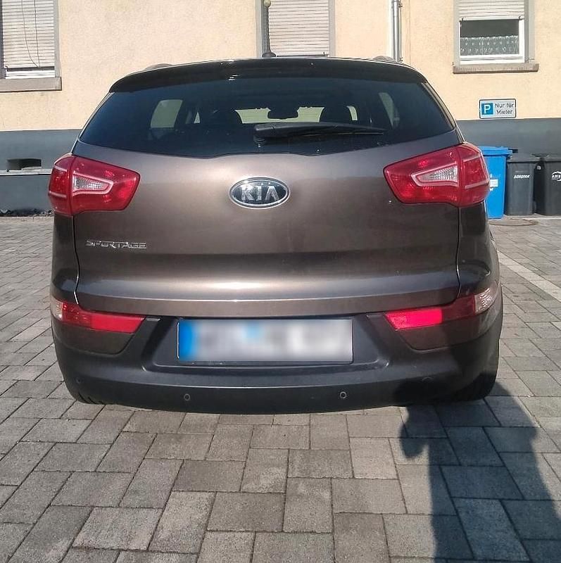 Gebraucht Kia Sportage 163 PS (119 kW) 2010 Braun SUV