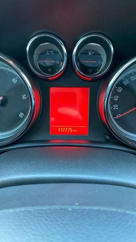 Gebraucht Opel Astra Edition 165 PS (121 kW) 2013 Schwarz Kombi