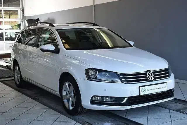 Gebraucht VW Passat 140 PS (102 kW) 2013 Candyweiß Kombi