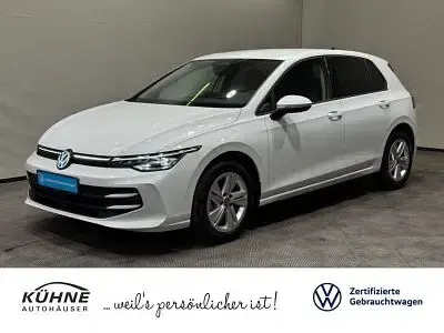Gebraucht VW Golf VIII Life 116 PS (85 kW) 2025 Limousine