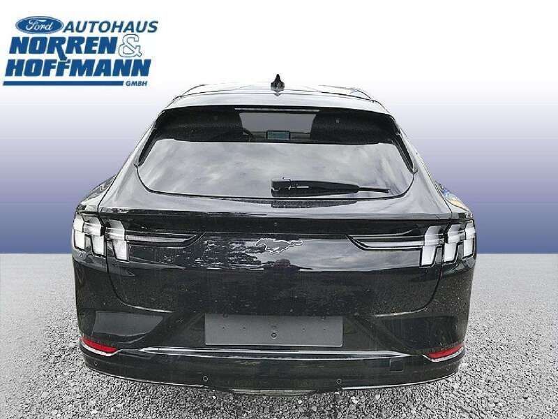 Gebraucht Ford Mustang Mach-E Premium 216 kW (294 PS) 2023 Absolute black SUV