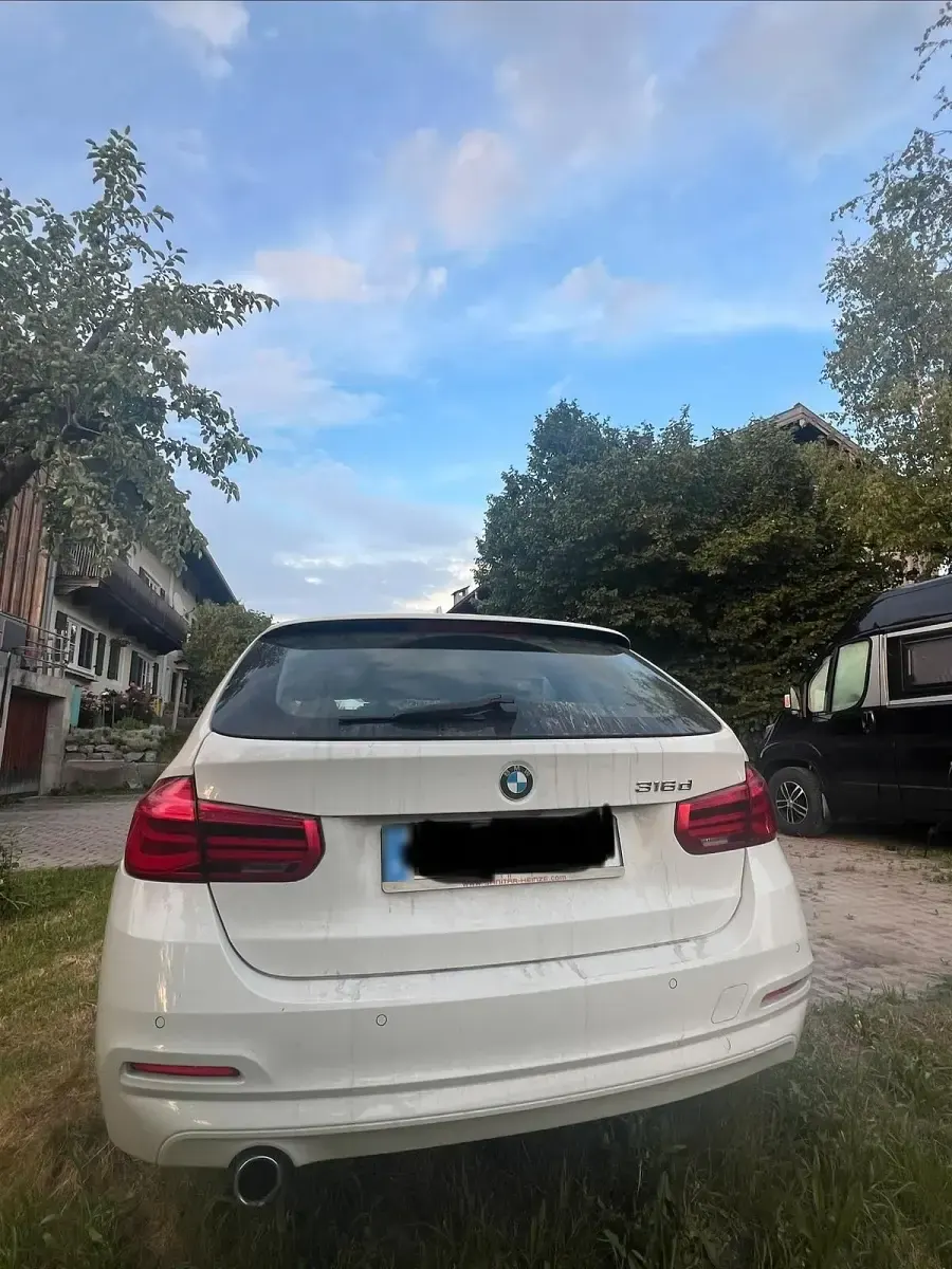 Gebraucht BMW 316 116 PS (85 kW) 2018 Weiß Kombi