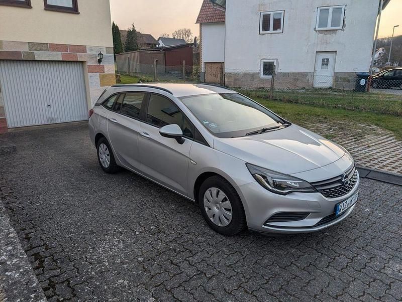 Gebraucht Opel Astra Selection 110 PS (80 kW) 2016 Silber Kombi