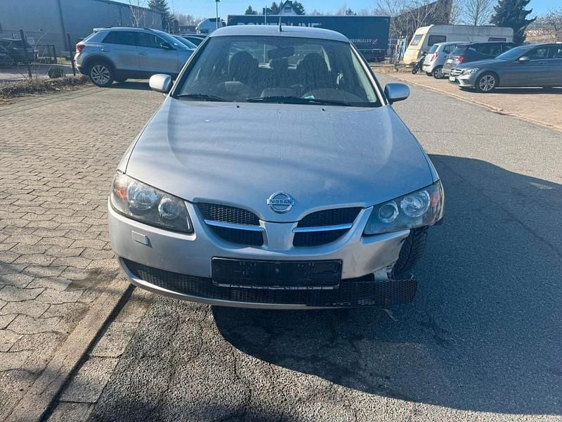 Gebraucht Nissan Almera 98 PS (72 kW) 2003 Silber Limousine