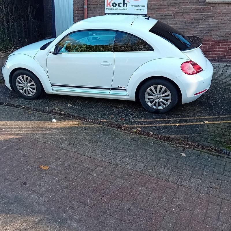 Gebraucht VW Beetle Edition 114 PS (83 kW) 2014 Weiß Kleinwagen