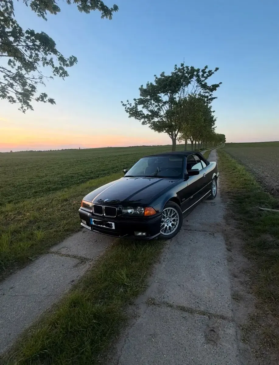 Gebraucht BMW 320 Cabriolet M Sport 150 PS (110 kW) 1994 Schwarz Cabrio