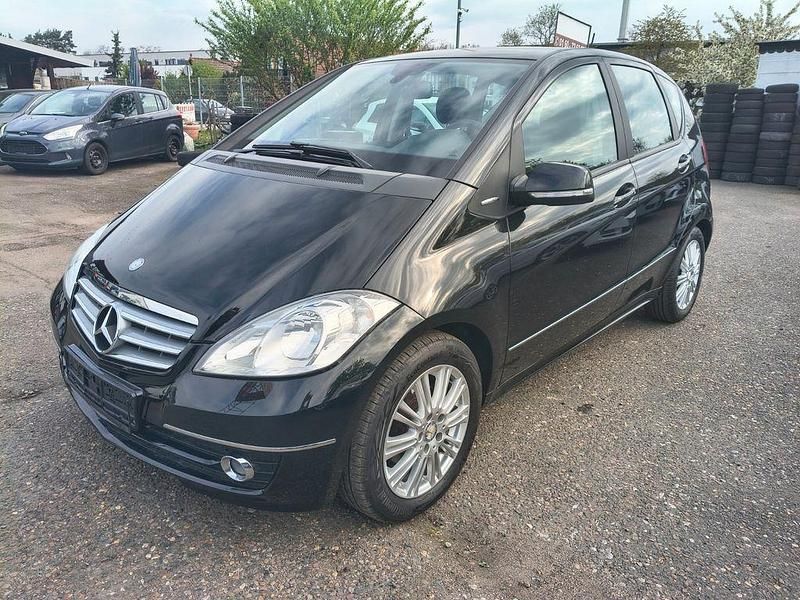 Gebraucht Mercedes A150 95 PS (69 kW) 2010 Schwarz Limousine