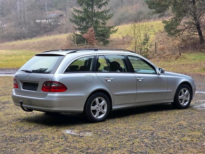 Gebraucht Mercedes E200 184 PS (135 kW) 2008 Kombi