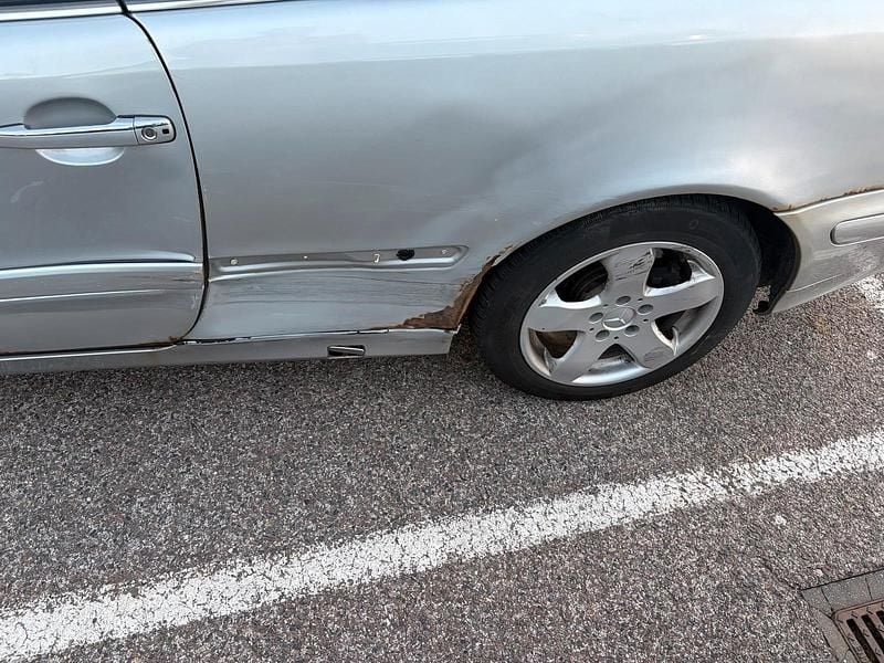 Gebraucht Mercedes CLK320 218 PS (160 kW) 2001 Silber Coupé