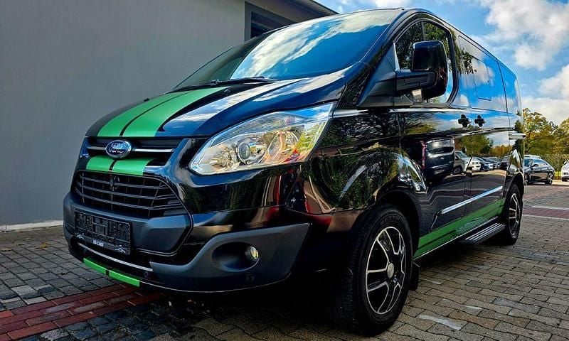 Gebraucht Ford Tourneo Titanium 170 PS (125 kW) 2017 Schwarz Van / Kleinbus