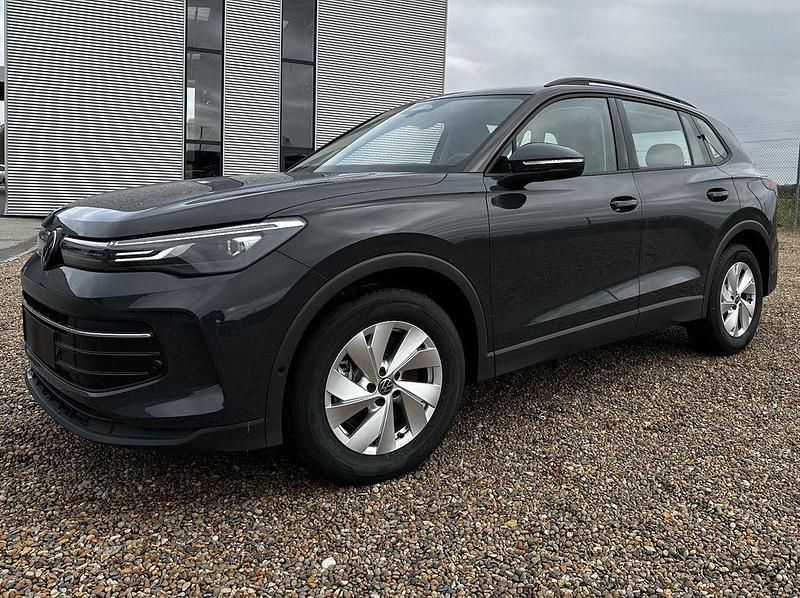 Gebraucht VW Tiguan 150 PS (110 kW) 2025 Grau SUV
