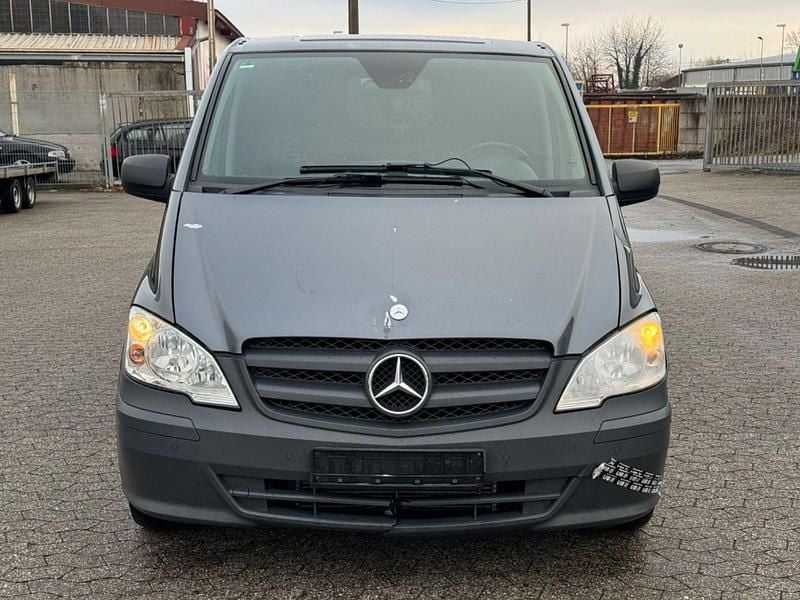Gebraucht Mercedes Vito 163 PS (119 kW) 2011 Grau Van