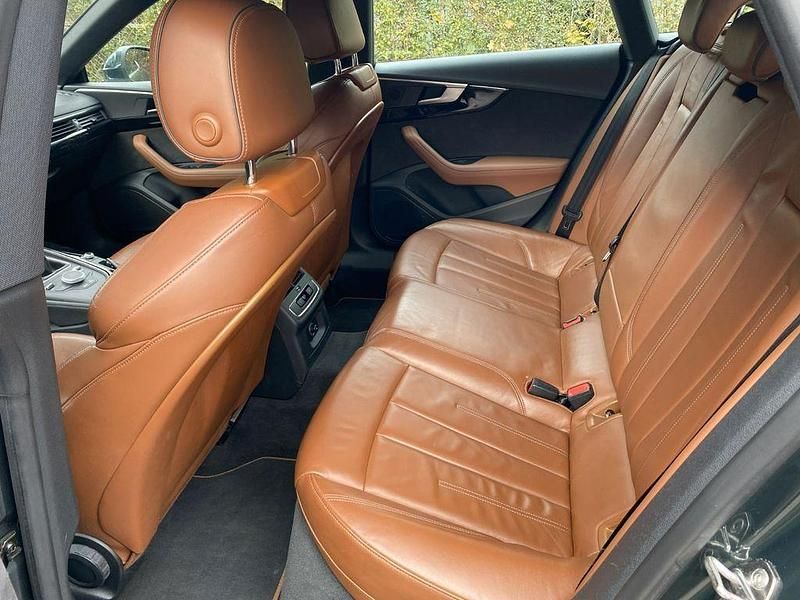 Gebraucht Audi A5 Sportback S-Line 250 PS (183 kW) 2017 Grün Kleinwagen