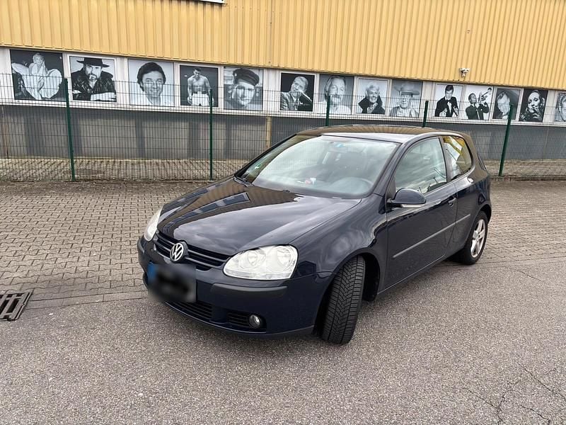 Gebraucht VW Golf V 75 PS (55 kW) 2005 Blau Kleinwagen