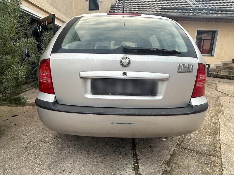 Gebraucht Skoda Octavia 102 PS (75 kW) 2002 Silber Kombi