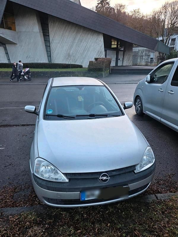 Silber Gebraucht 2001 Opel Corsa Kleinwagen | 400 € (Superpreis) - Bild 1/4