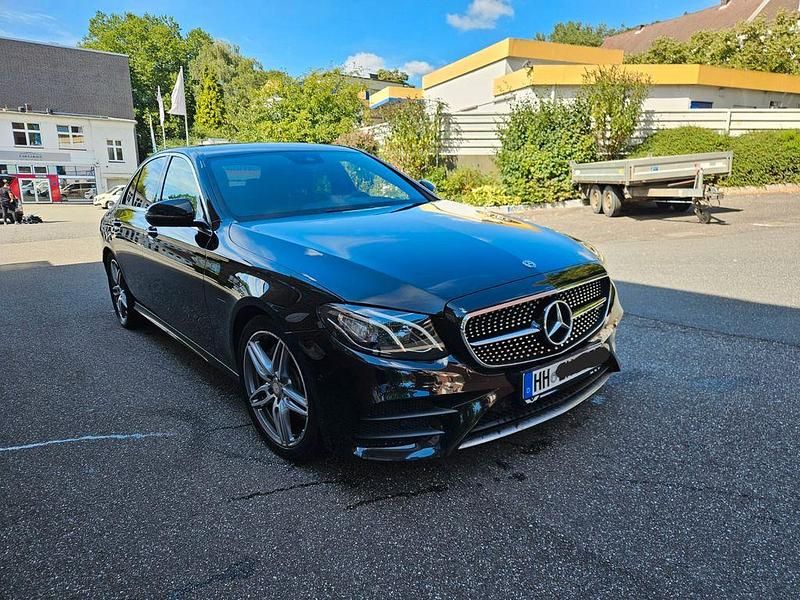 Gebraucht Mercedes E220 194 PS (142 kW) 2016 Schwarz Limousine