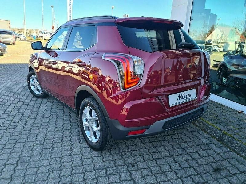 Gebraucht SsangYong Tivoli 163 PS (119 kW) 2025 Rot SUV
