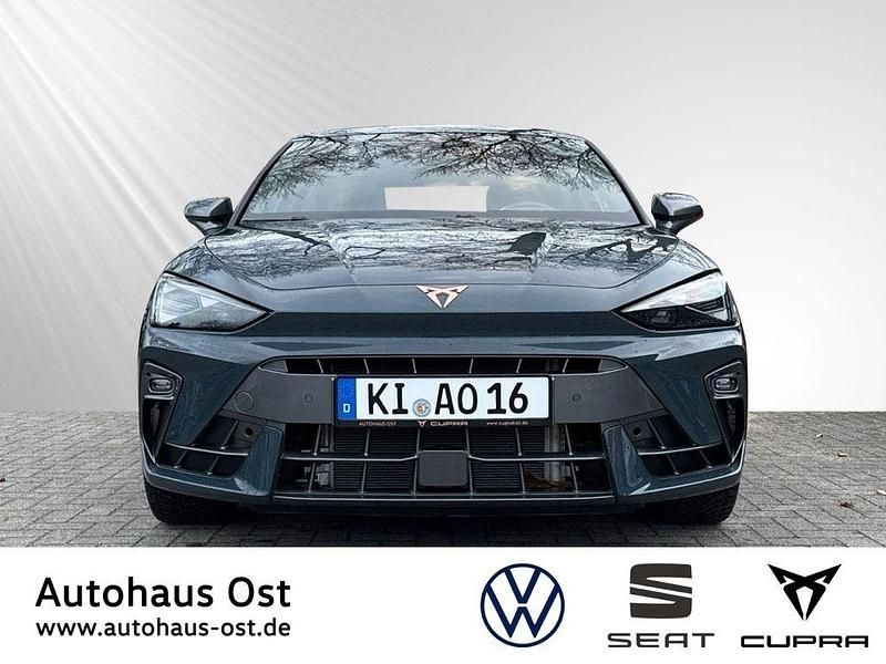 Gebraucht Cupra Leon 150 PS (110 kW) 2025 Blau Limousine