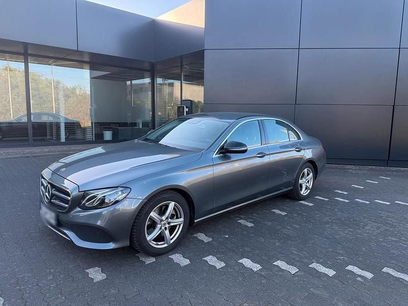 Second-hand Mercedes E200 197 CP (144 kW) 2019 Gri Berlinǎ