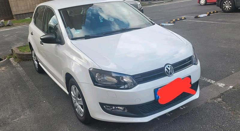 Gebraucht VW Polo 60 PS (44 kW) 2013 Weiß Kleinwagen