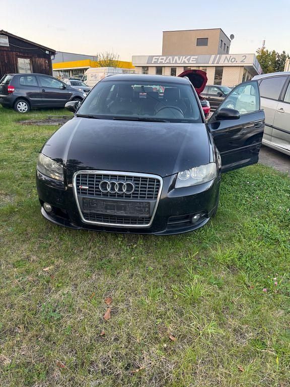 Schwarz Gebraucht 2007 Audi A3 Sportback S-Line Limousine | 2.200 € (Guter Preis) - Bild 1/4