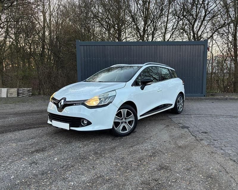 Gebraucht Renault Clio IV 90 PS (66 kW) 2015 Weiß Limousine