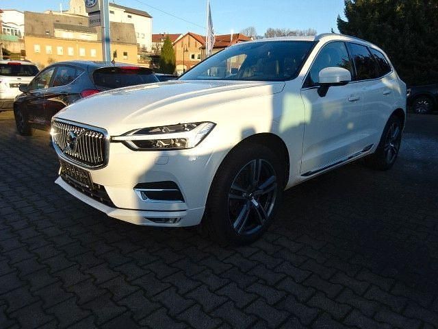 Weiß Gebraucht 2018 Volvo XC60 Inscription SUV | 29.675 € (Fairer Preis) - Bild 1/4