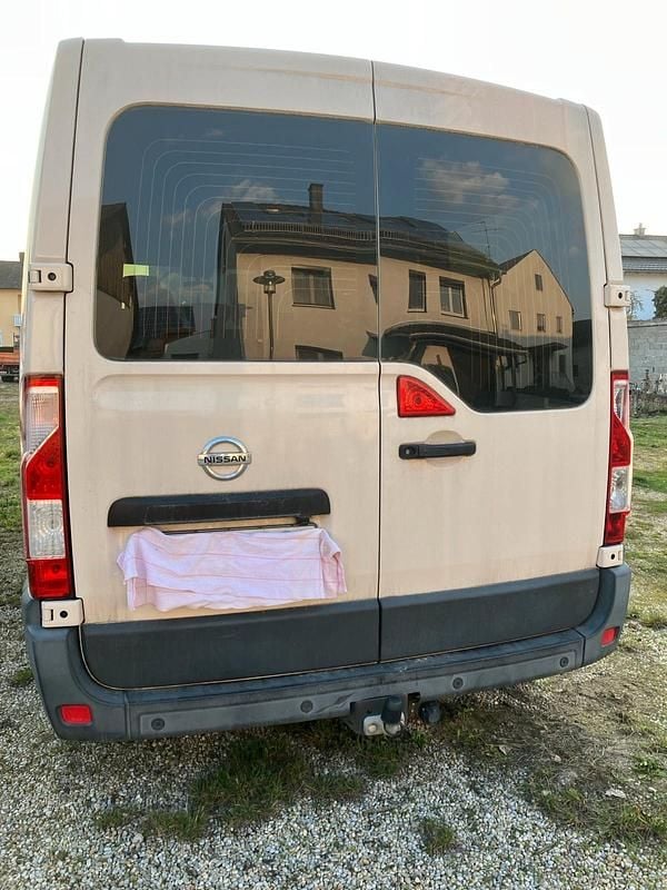Gebraucht Nissan NV400 150 PS (110 kW) 2016 Andere farben Van