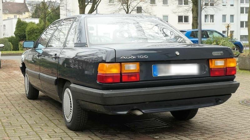 Gebraucht Audi 100 75 PS (55 kW) 1982 Blau Limousine