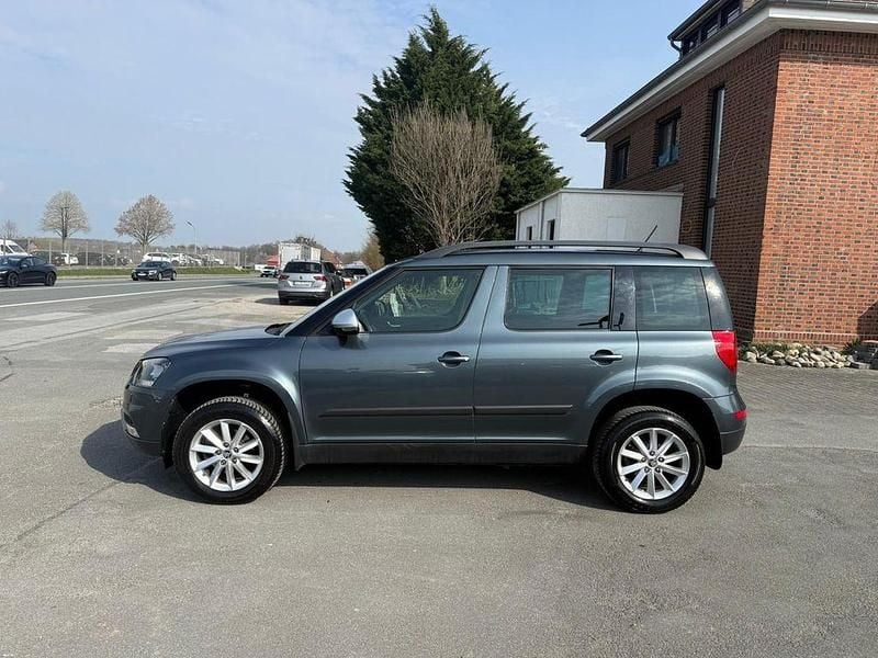 Gebraucht Skoda Yeti Ambition 110 PS (80 kW) 2016 Grau SUV